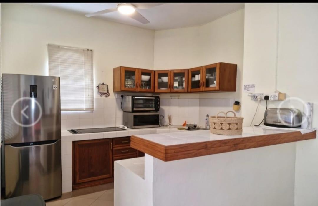Apartment Charming About 120m From The Beautiful Of Aux Biches. *
